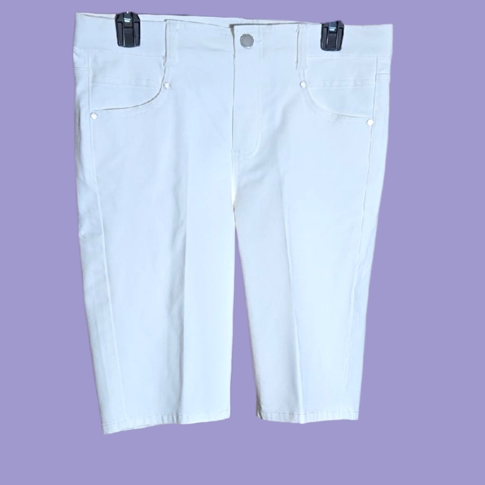 Liverpool Crisp White Shorts